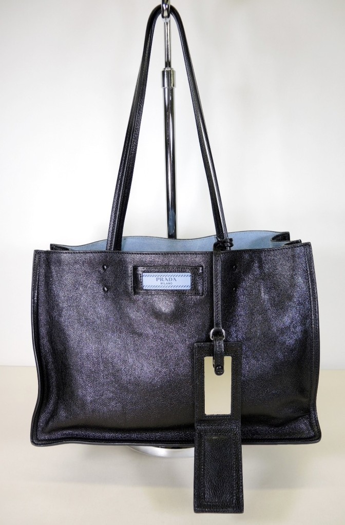 Louis Vuitton - Crinkled Nylon Peplum Puffer Jacket - Black - Women - Size: 34 - Luxury